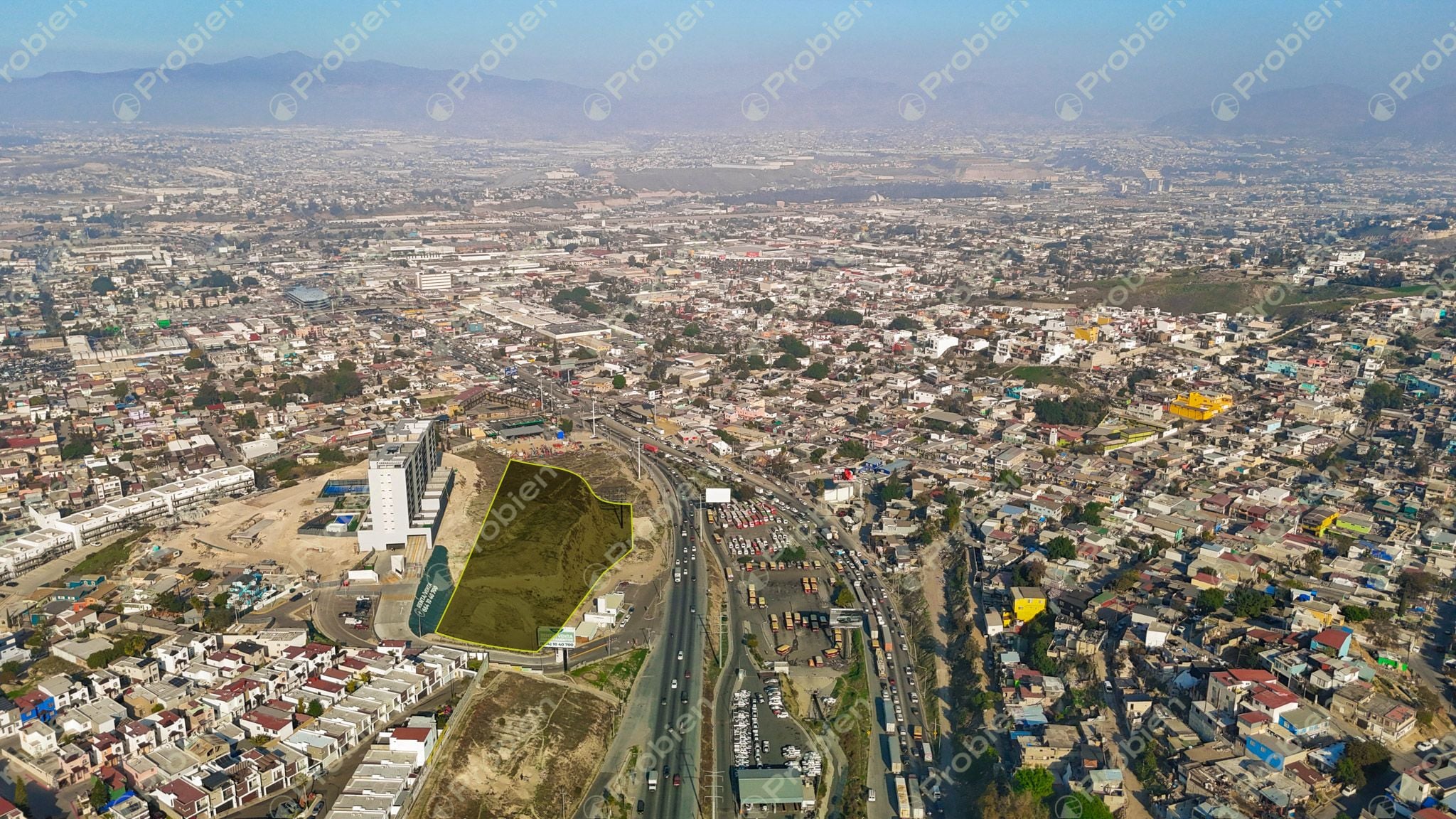 Terreno en Venta en Libramiento Sur - 1.1 ha con Potencial Residencial y Comercial - Foto 16 de 24