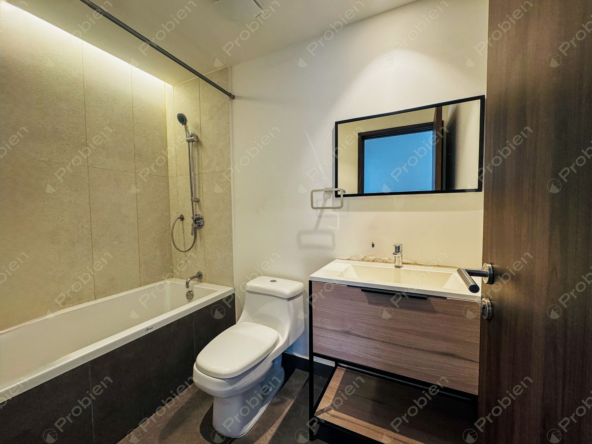 Departamento en renta en Grand Adamant piso 19, 3 recámaras con amenidades en Tijuana - Foto 10 de 17