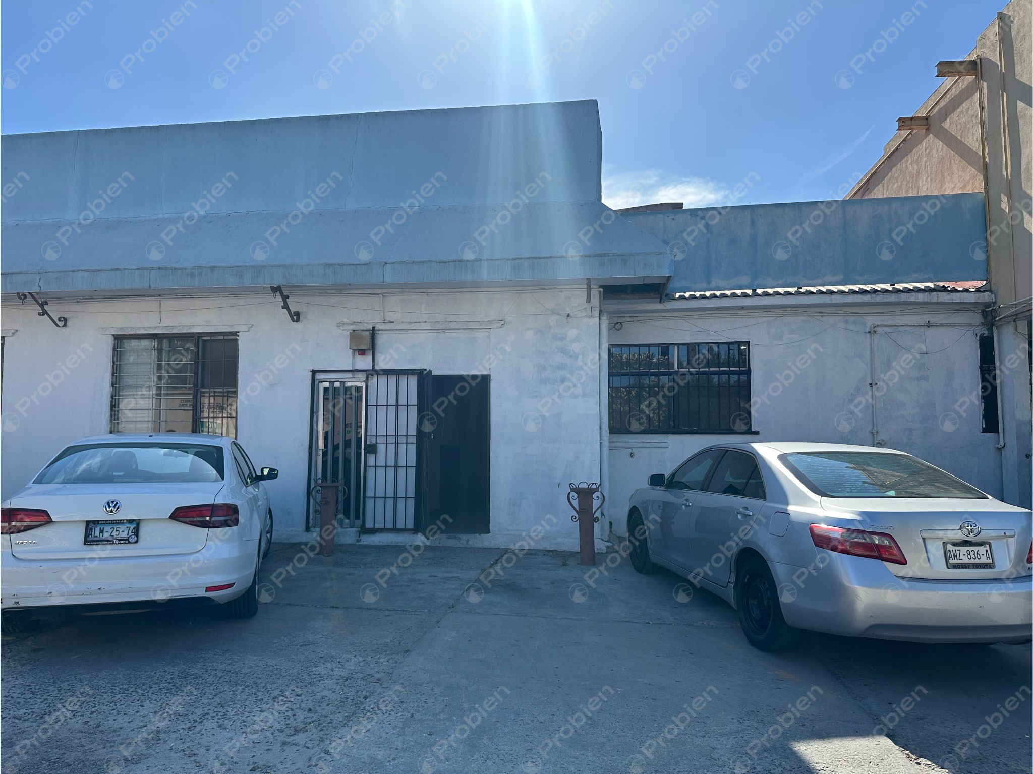 Local comercial en renta en Zona Centro Tijuana sobre Calle Segunda en plaza comercial - Foto 9 de 11