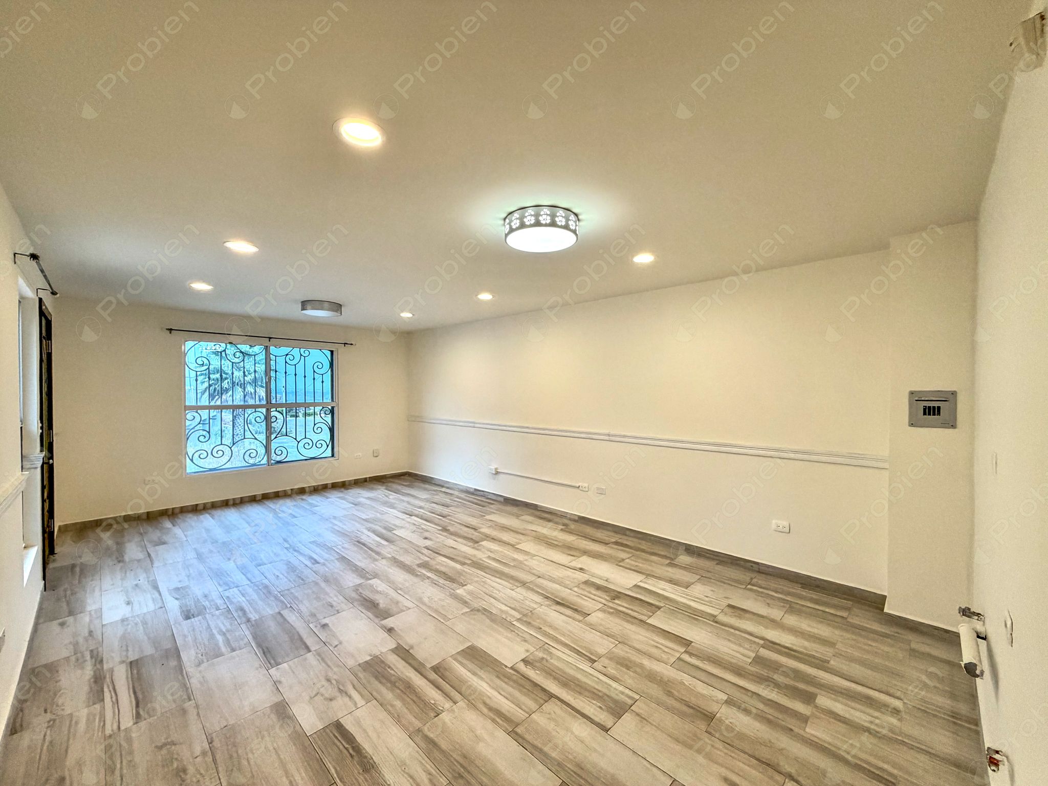 Casa en renta en Fraccionamiento Monterrey con roof top y amplios espacios - Foto 12 de 31