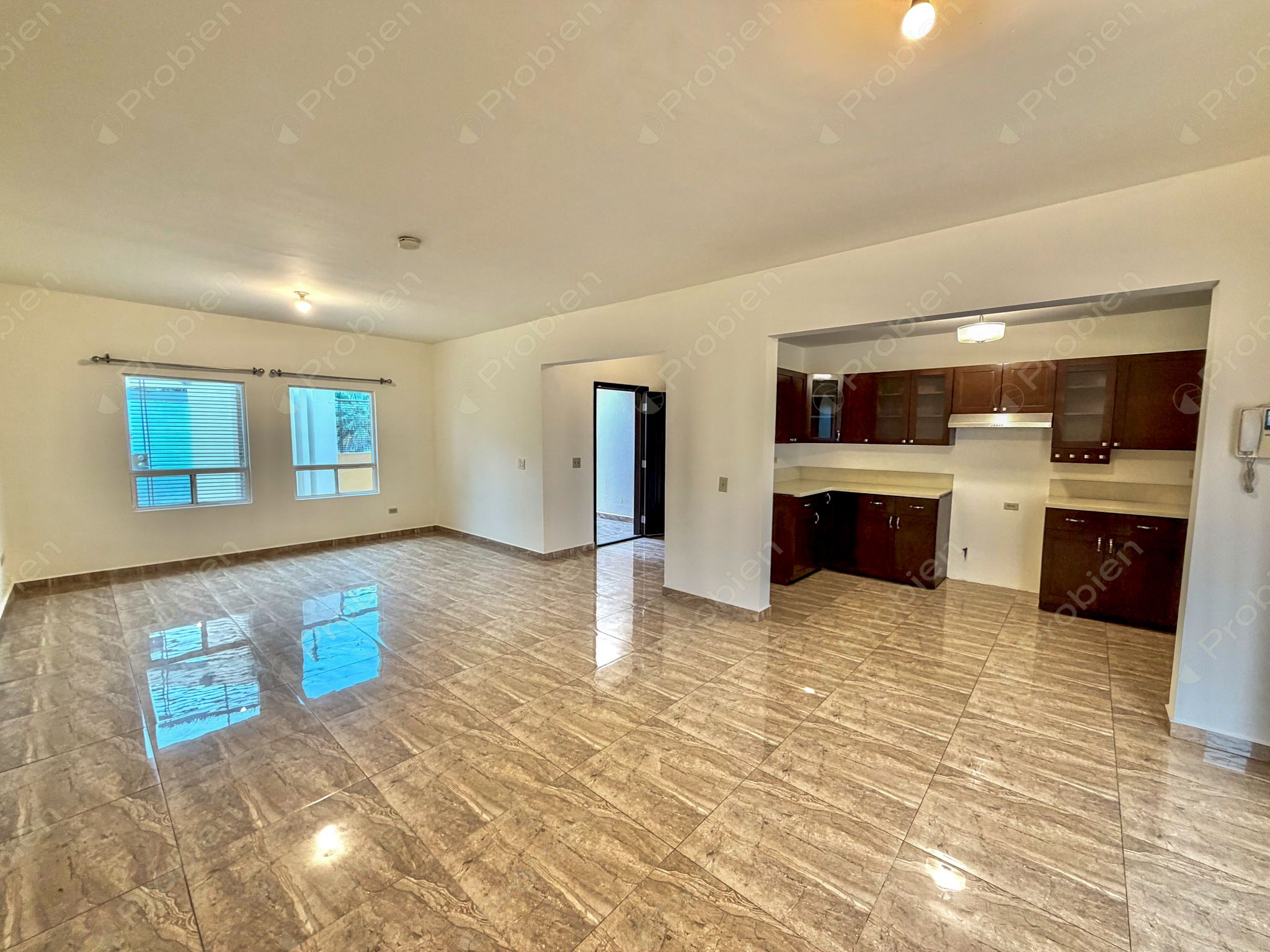 Casa en renta en Fraccionamiento Monterrey con roof top y amplios espacios - Foto 9 de 31