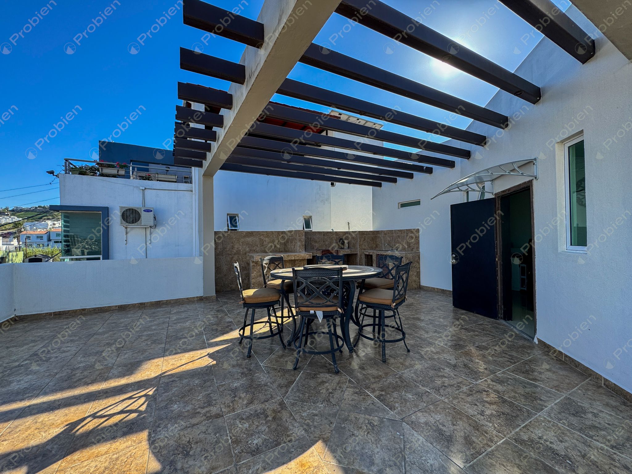 Casa en venta en Cubillas, privada de 3 niveles con terraza y vista a la ciudad - Foto 15 de 19