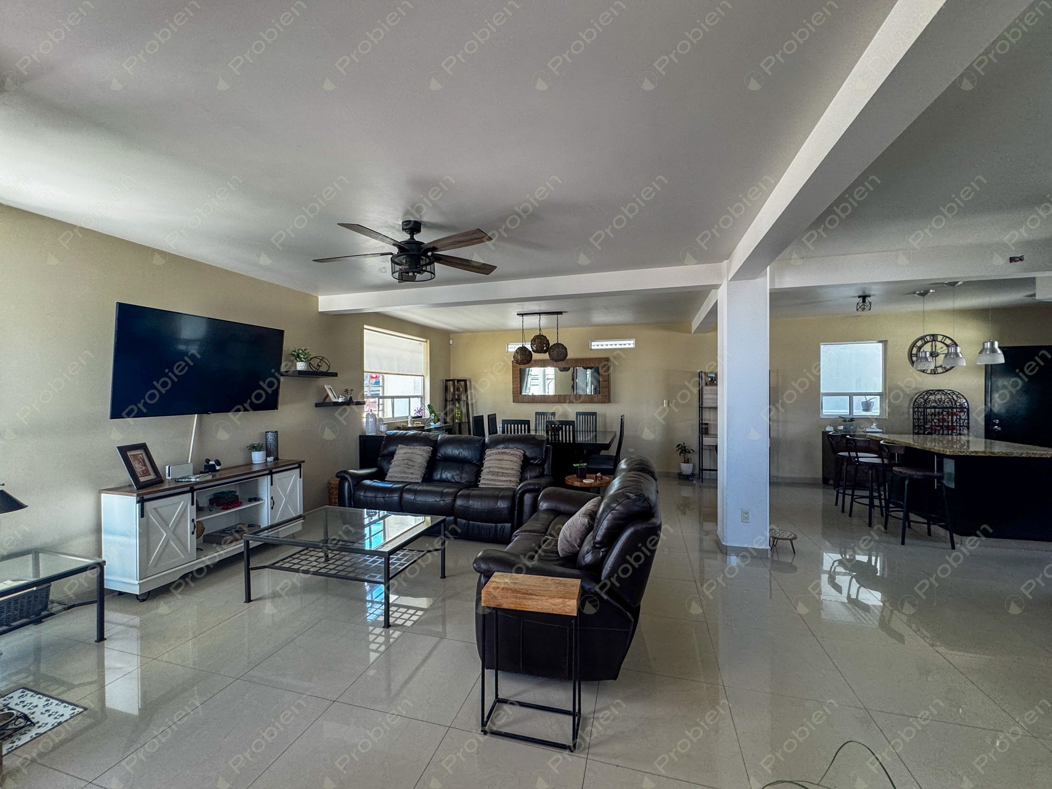 Casa en venta en Cubillas, privada de 3 niveles con terraza y vista a la ciudad - Foto 3 de 19