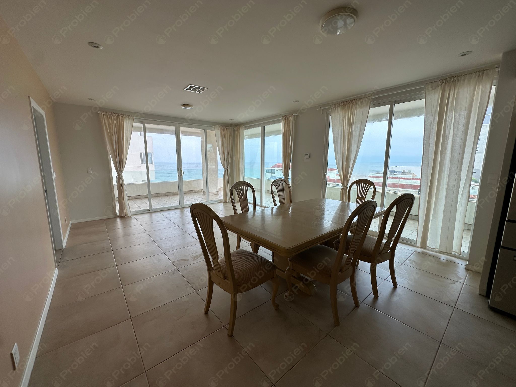 Departamento en Renta Frente al Mar en Playas de Tijuana – 3 Recámaras con Baño Privado - Foto 2 de 30