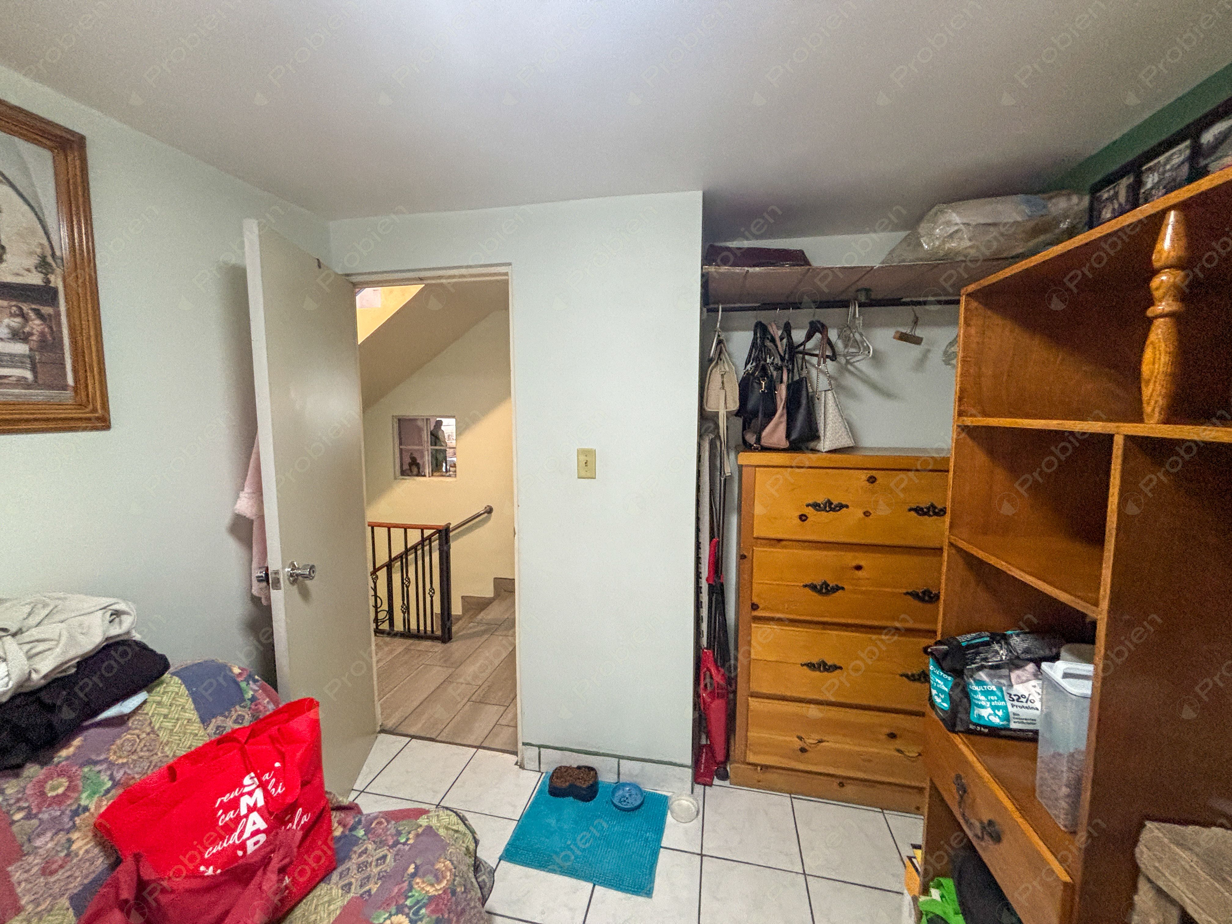 Casa en renta en Privada La Encantada Tijuana con rooftop y 5 recámaras - Foto 12 de 23