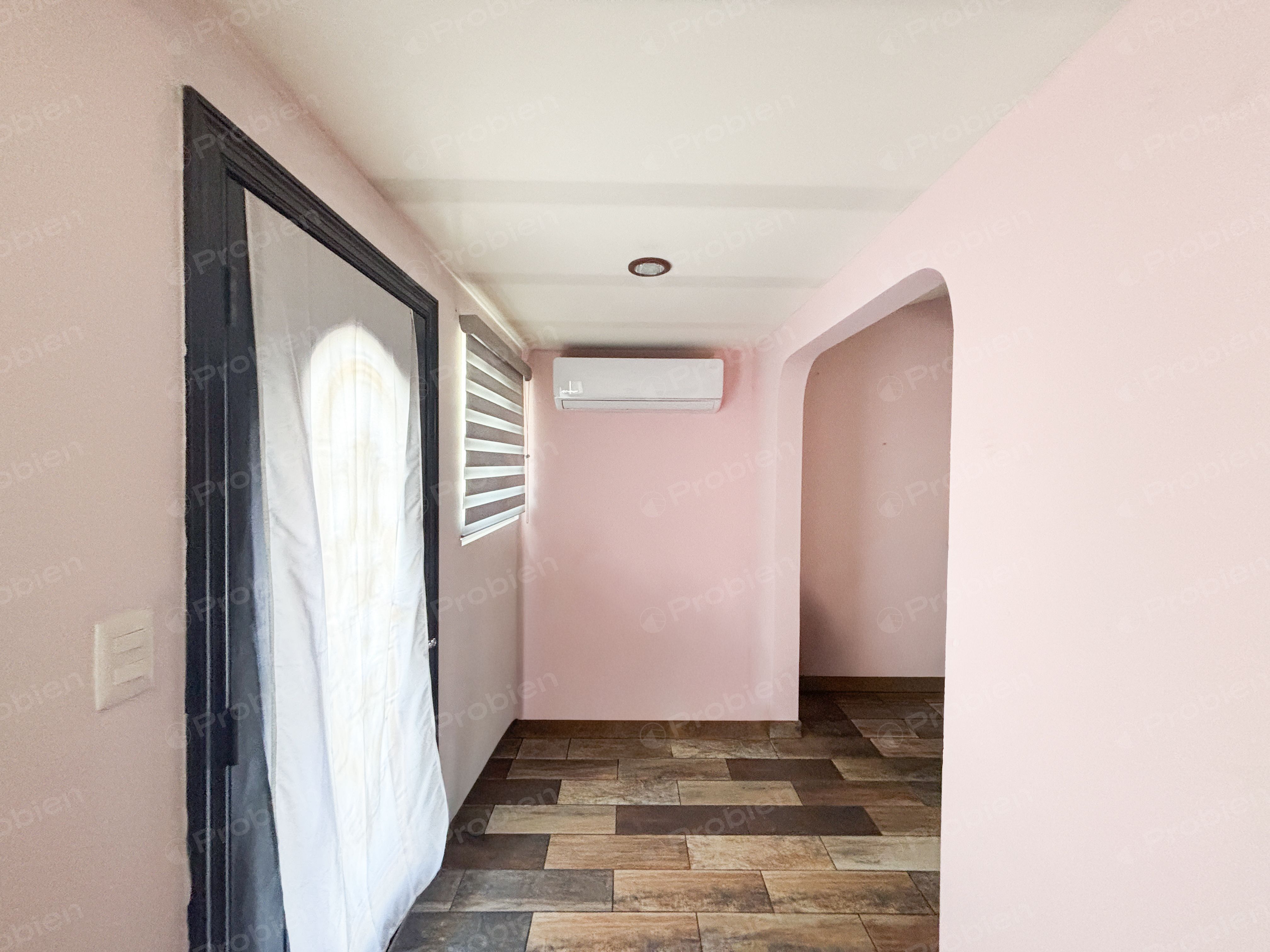 Casa en renta en Privada La Encantada Tijuana con rooftop y 5 recámaras - Foto 11 de 17