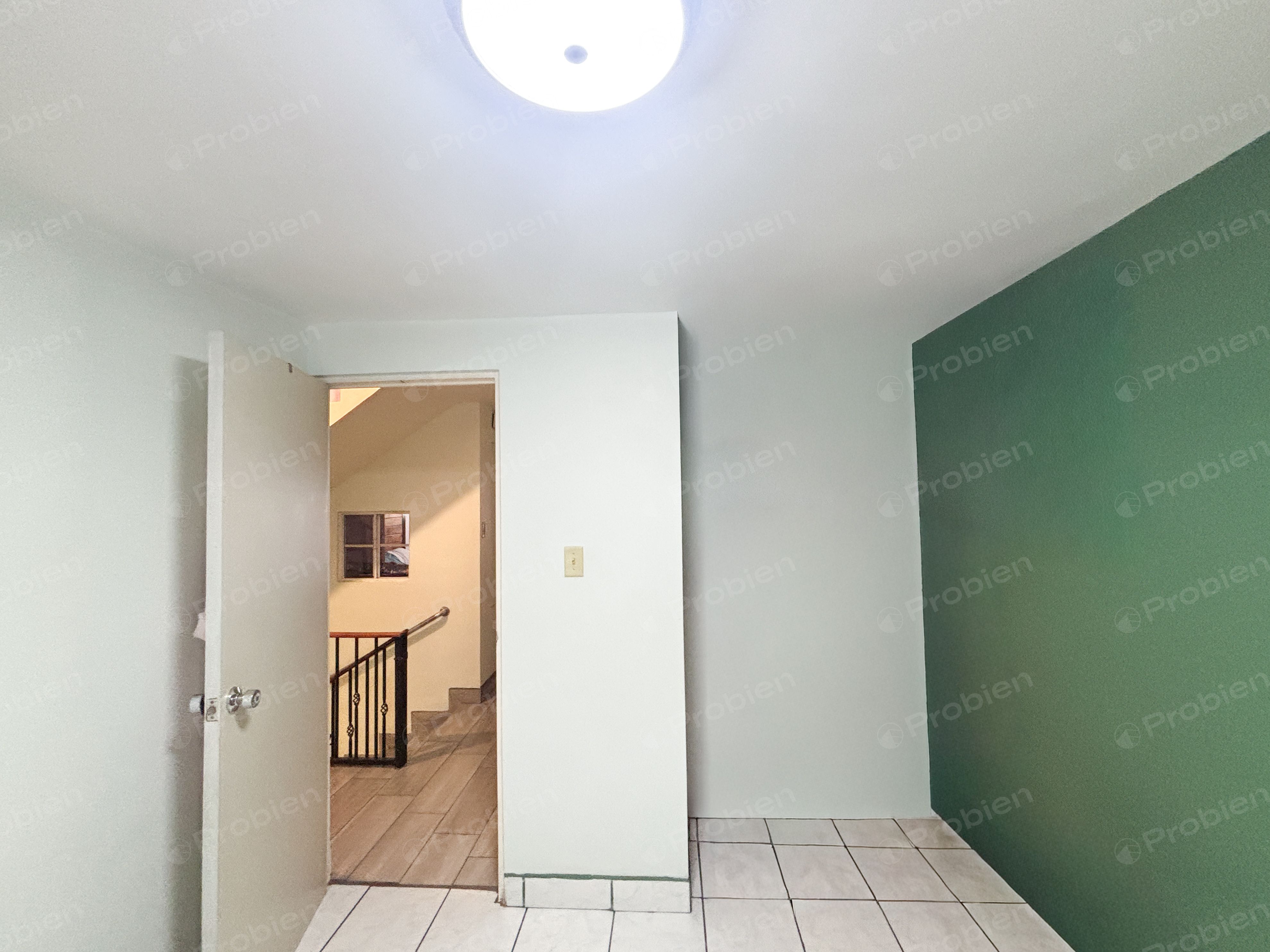 Casa en renta en Privada La Encantada Tijuana con rooftop y 5 recámaras - Foto 14 de 17
