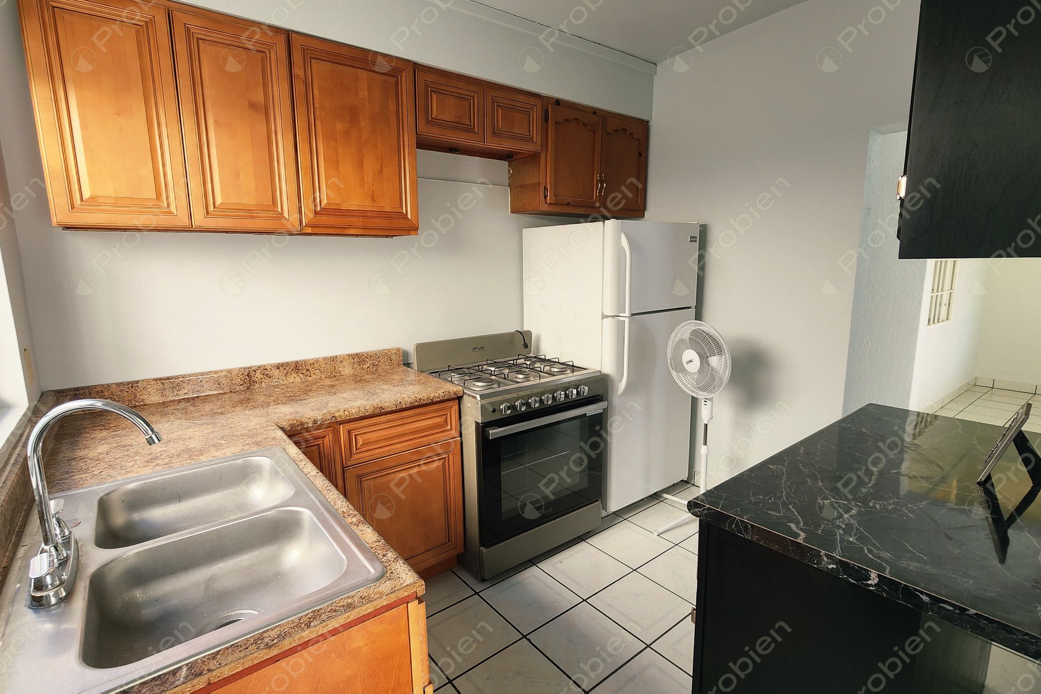 Casa renta en Playas de Tijuana, Calle del Volcán, con amplio patio - Foto 9 de 32