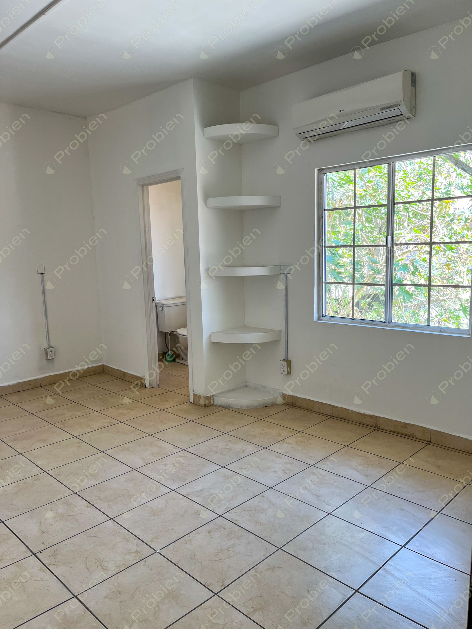 Departamento en renta en Lomas Hipódromo Tijuana con terraza y 4 recámaras - Foto 12 de 16