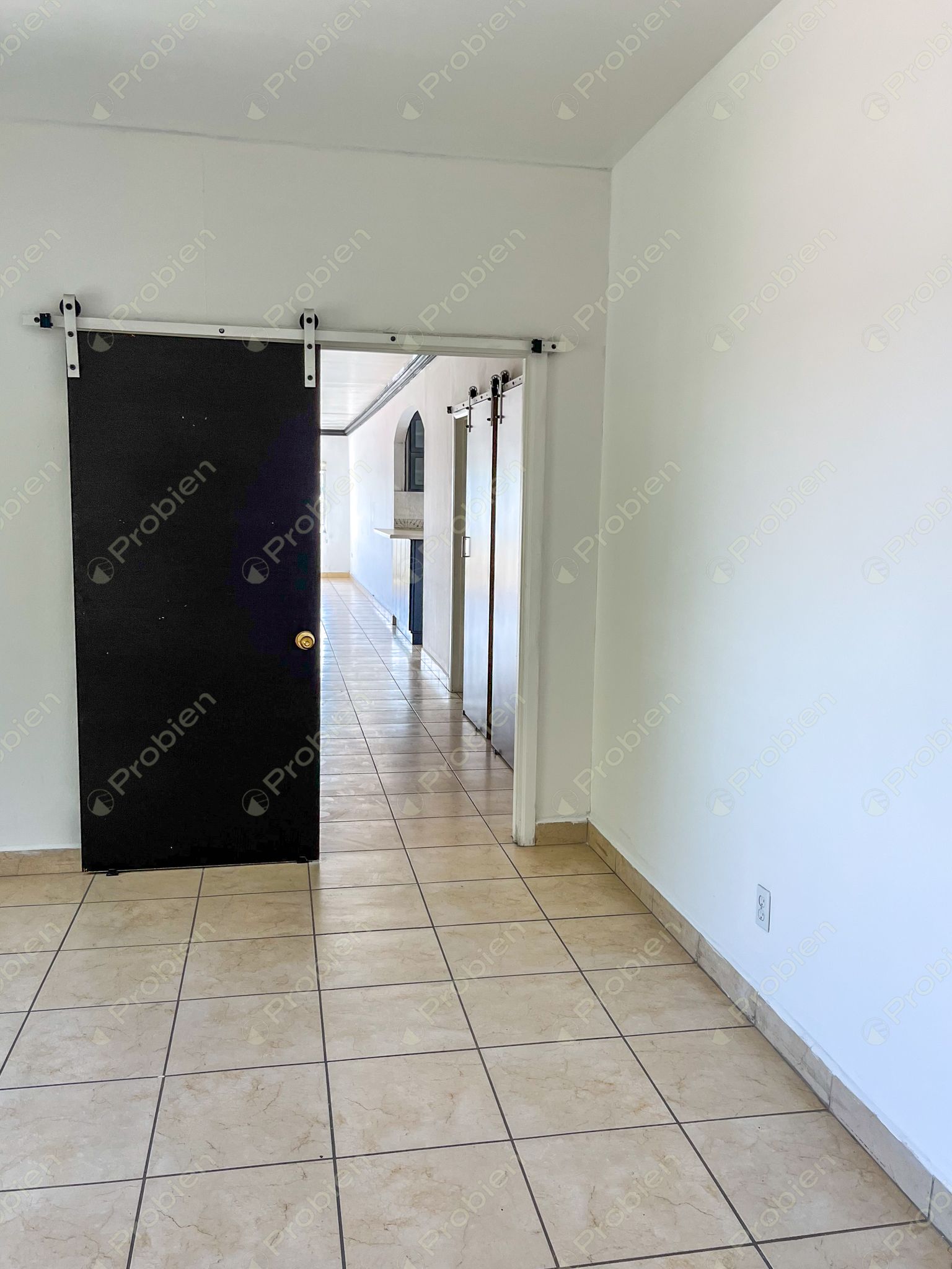 Departamento en renta en Lomas Hipódromo Tijuana con terraza y 4 recámaras - Foto 9 de 16
