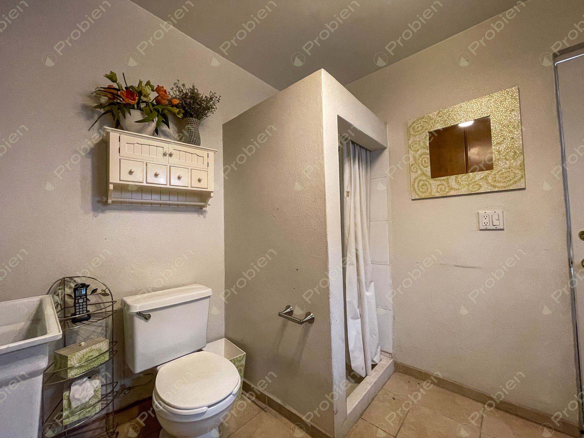  Casa en Renta Amueblada en Privada del Rey – Residencial Agua Caliente - Foto 24 de 26