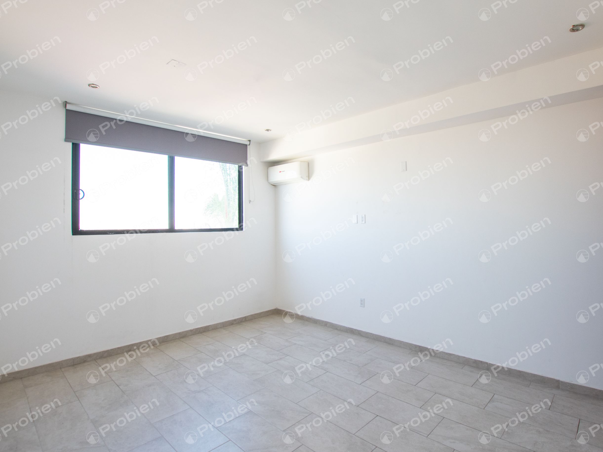Casa en Venta en Ermita Sur | 3 Recámaras, Área Flex, Terraza y Vistas a la Ciudad - Foto 16 de 31