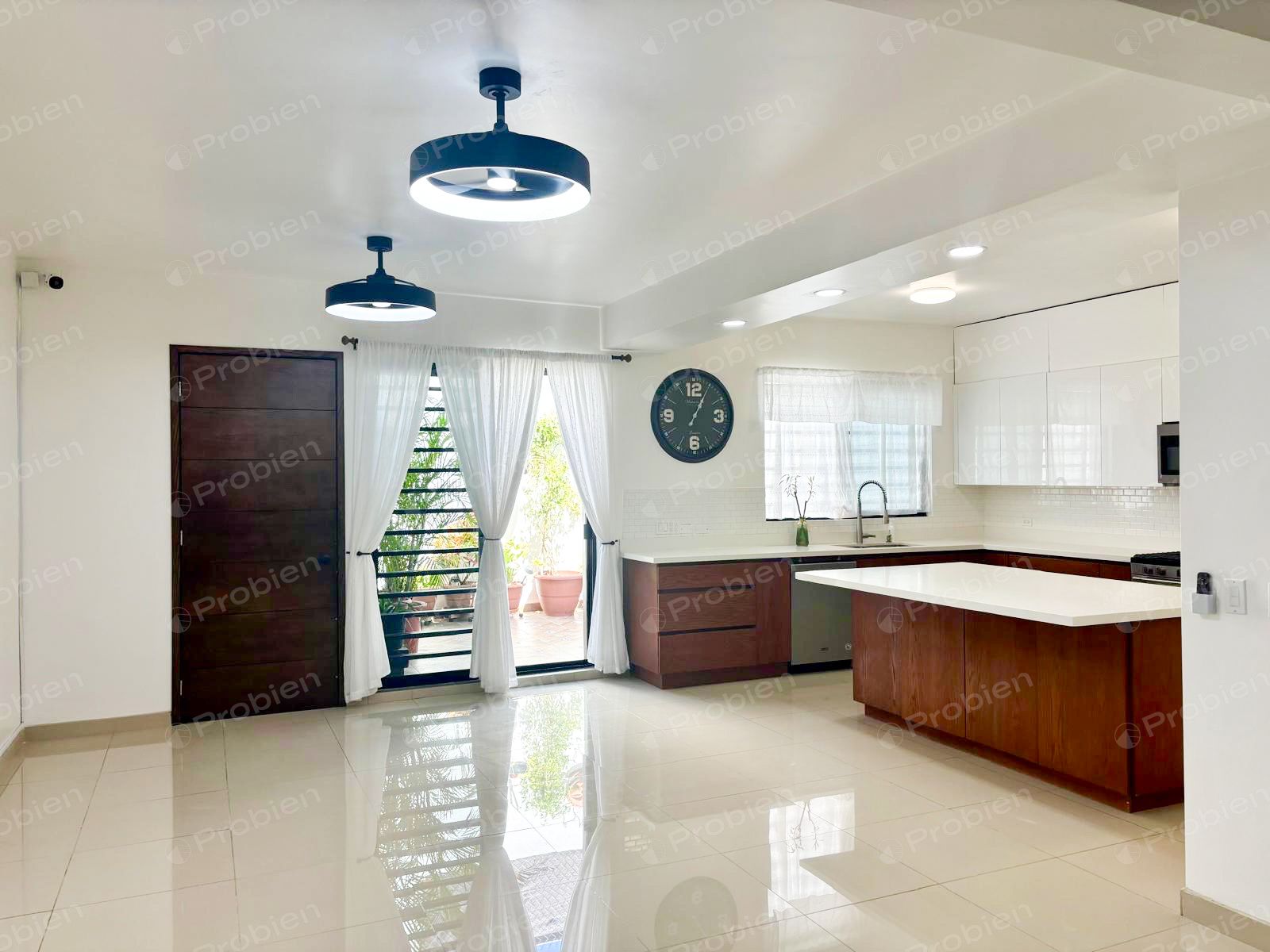 Casa en Venta en Altabrisa Otay, Tijuana | 3 Recámaras, Cochera para 2 Autos y Cerca de la Garita - Foto 5 de 22