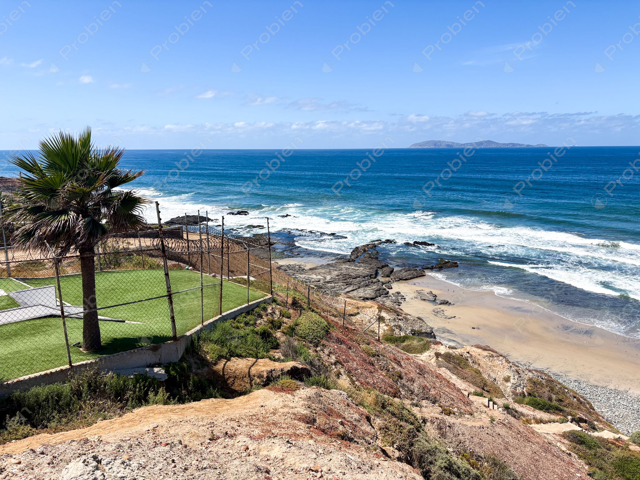 Terreno frente al mar en venta en Punta Bandera con gran potencial residencial - Foto 3 de 12
