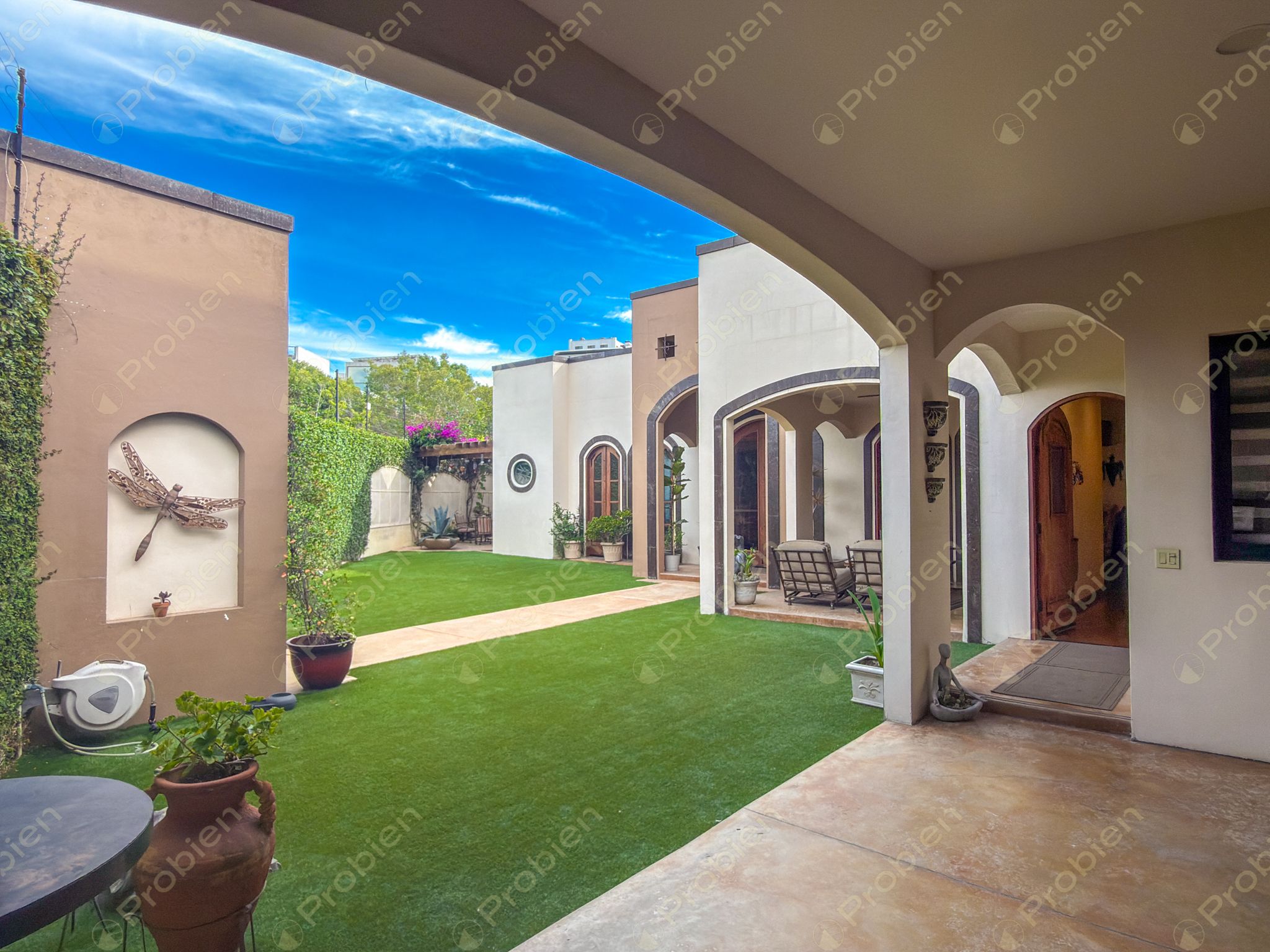 Casa en Venta Estilo Californiana en Hacienda Aguacaliente - Foto 35 de 37